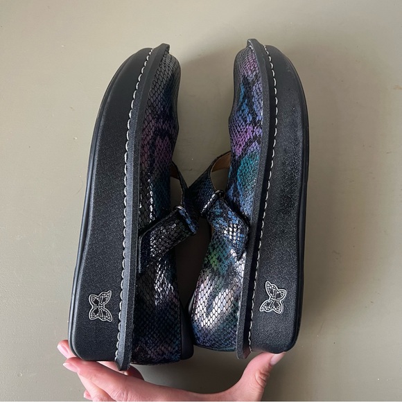 Alegria Dayna Serpent Multicolor Mary Jane Clogs Womens Size 37 EU 6.5 US - Picture 3 of 8